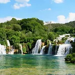 Claudia, Near Old Town, Free Parking Place * 자다르