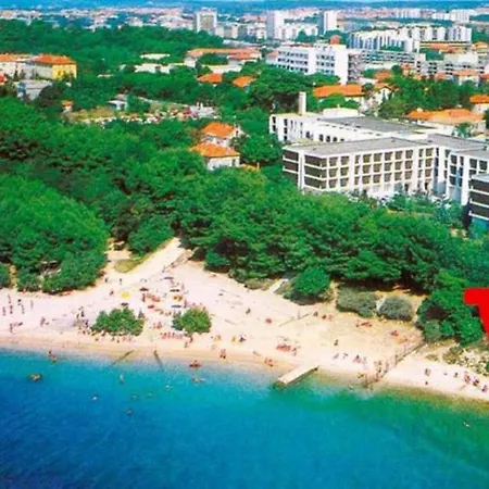 Apartment Claudia, Near Old Town, Free Parking Place Zadar