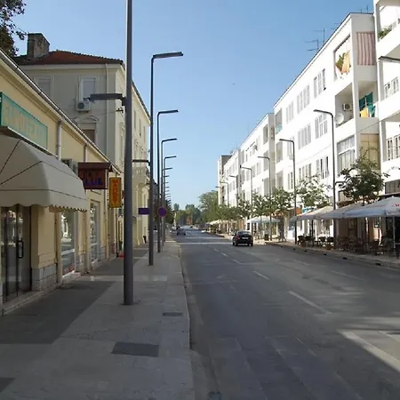 Claudia, Near Old Town, Free Parking Place Apartment Zadar