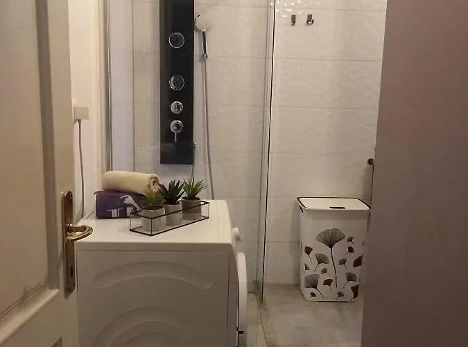 Claudia, Near Old Town, Free Parking Place Apartment Zadar