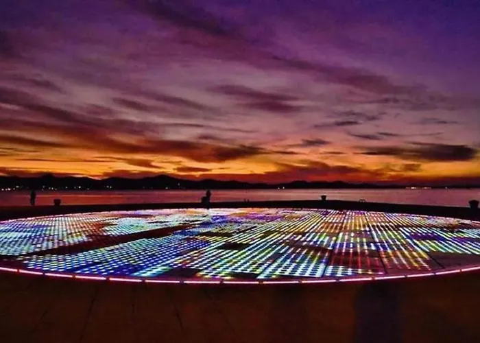 Claudia, Near Old Town, Free Parking Place